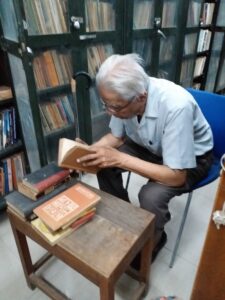 Niranjan Bhagat at Parishad Library
(December 2017)